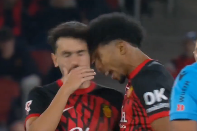 Vídeo: jogador do Maiorca dá cabeçada em colega após penálti