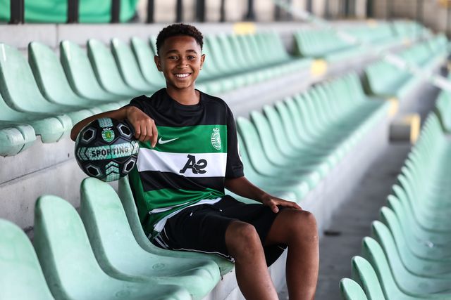 Fernando Santos faz contrato com o Sporting