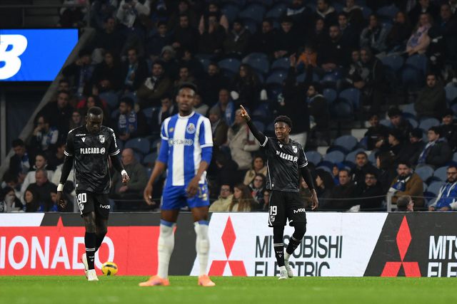 Camará celebra o terceiro golo do Vitória - Foto: Rogério Ferreira/Kapta+