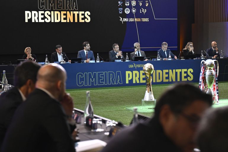 Reinaldo Teixeira lidera a 16ª cimeira dos Presidentes da Liga Portuguesa de Futebol Profissional - Foto: FERNANDO VELUDO/LUSA