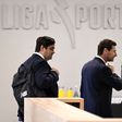 André Villas-Boas, presidente do FC Porto, acompanhado pelo 'vice', Tiago Madureira, à entrada para a 16ª cimeira dos Presidentes da Liga Portuguesa realizada esta manhã na sede da Liga Portugal, no Porto. 3 de dezembro de 2025. FERNANDO VELUDO/LUSA