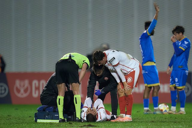 Abel Ruiz saiu lesionado do encontro com o Ourense