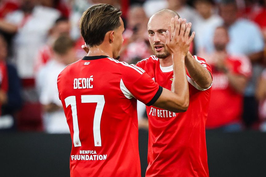 Dedic e Aursnes, lateral e médio do Benfica - Foto Imago