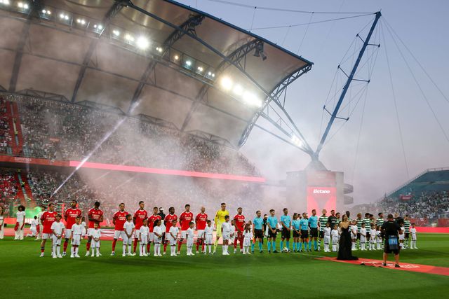 Benfica e Sporting defrontam-se pela segunda vez esta época, após a decisão da Supertaça - Foto: Imago