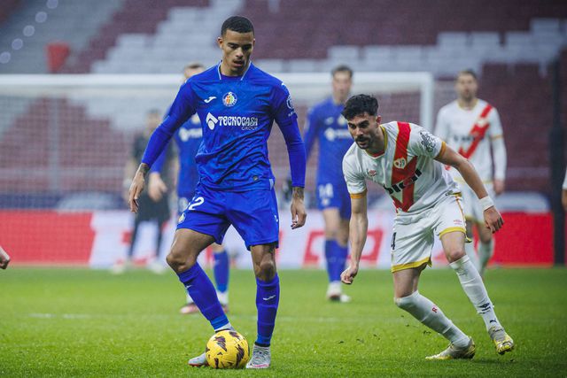 Cartão vermelho mostrado a Greenwood foi anulado