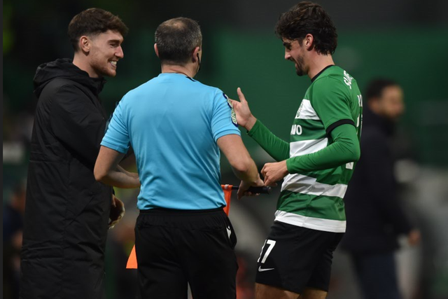 VÍDEO: Trincão marca no póquer de assistências de Gyokeres