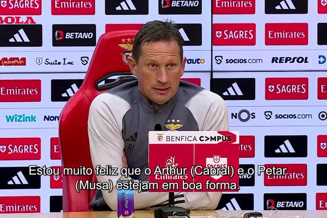 Vai sair algum avançado? Schmidt responde