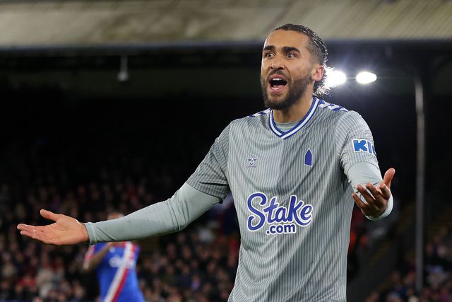 Everton vai recorrer do cartão vermelho de Calvert-Lewin