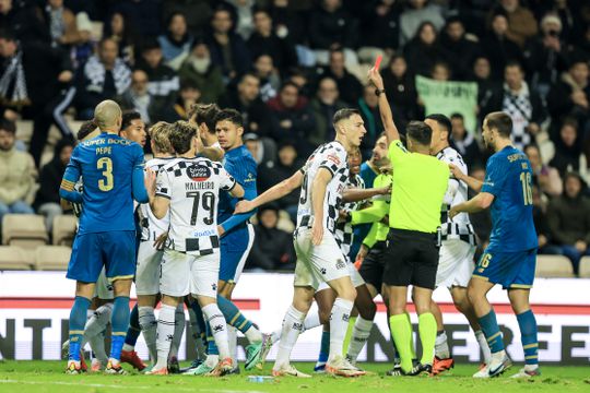 Vídeo: A expulsão que deixou o Boavista reduzido a 10