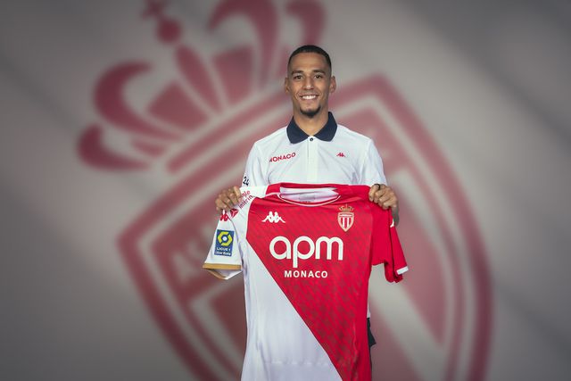 Thilo Kehrer é reforço do Mónaco por empréstimo