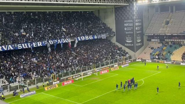 Contestação subiu de tom no Bessa: «Palhaços, joguem à bola!»