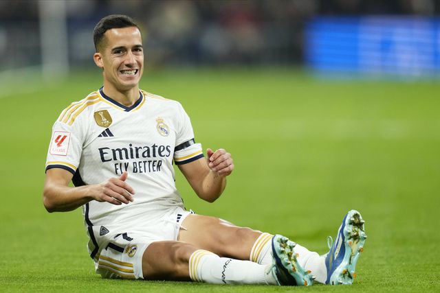 Real Madrid: Lucas Vázquez lesiona-se e falha Supertaça