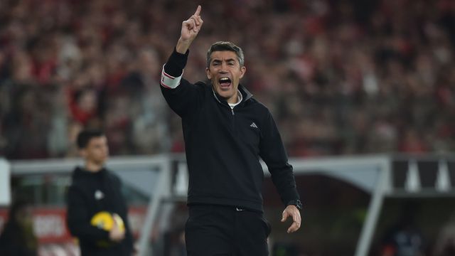 FUTEBOL - Bruno Lage, treinador do Benfica, no Benfica - Sporting de Braga, jogo da 17 Jornada da PRIMEIRA LIGA 2024/2025. Estadio da Luz, em Lisboa. Sabado, 4 de Janeiro de 2025. (Miguel Nunes)