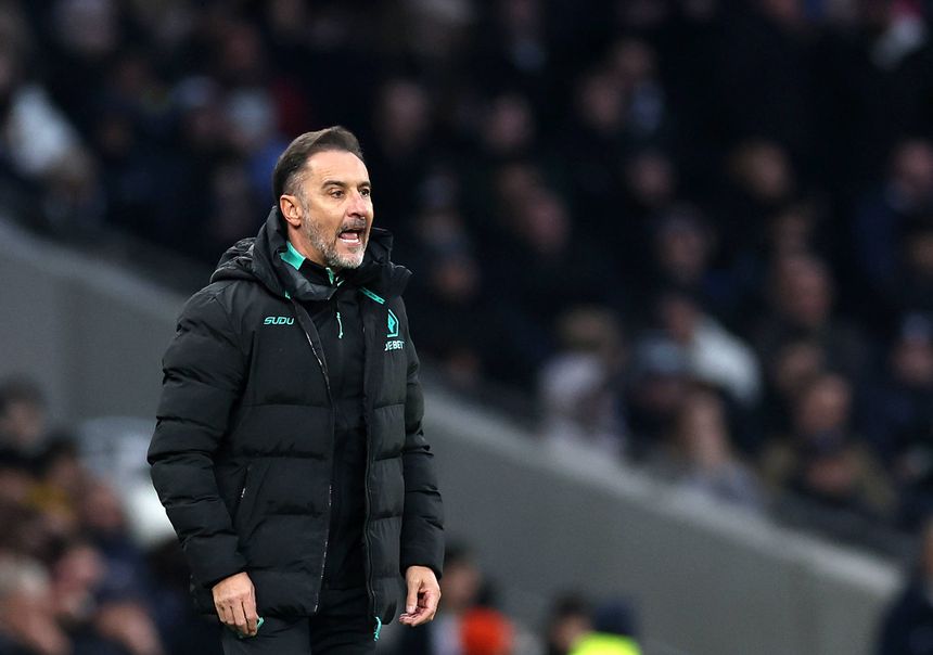 Wolverhampton, de Vítor Pereira, defronta nesta noite de segunda-feira o Nottingham Forest, de Nuno Espírito Santo