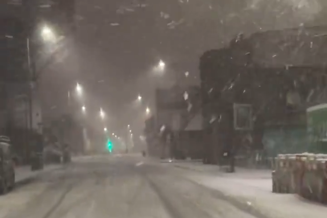 Nevão em Liverpool durante a madrugada