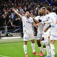 Marselha goleia e isola-se no segundo lugar da Ligue 1