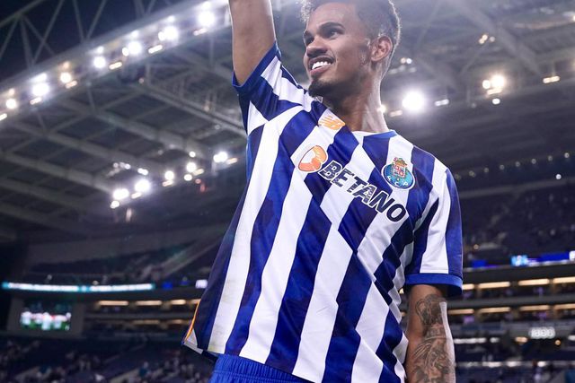 Galeno tenta marcar também na Taça da Liga, a única competição em que não faturou esta época