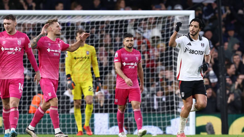 Raul Jiménez festeja golo