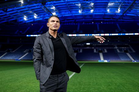 As primeiras imagens de Thiago Silva no Estádio do Dragão