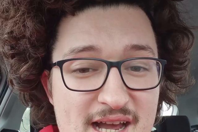 A reação do adepto que está sem cortar o cabelo ao despedimento de Amorim