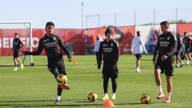 Ríos, Prestianni e Ivanovic - Foto: SL Benfica