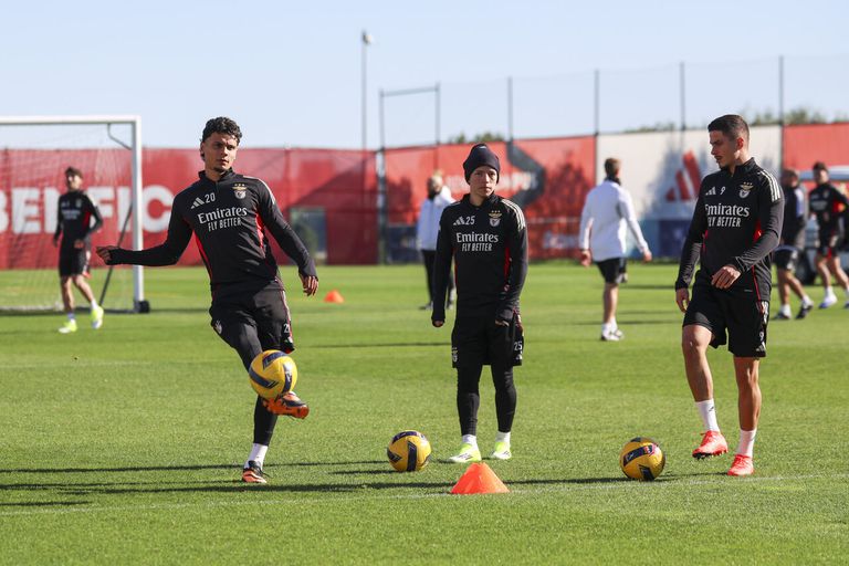 Ríos, Prestianni e Ivanovic - Foto: SL Benfica