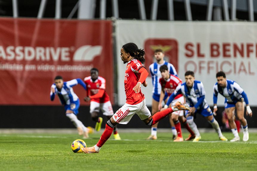 Jelani Trevisan marcou para o Benfica B de penálti