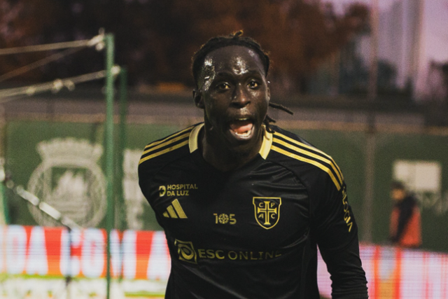 Clau Mendes celebra golo marcado ao Rio Ave (Foto - Casa Pia)