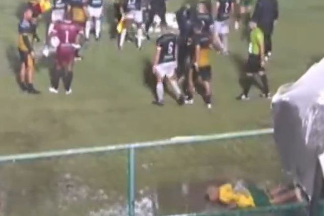 Dérbi de António Oliveira adiado por temporal: até deu para ‘nadar’ em campo (vídeo)