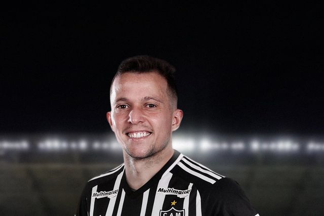 Mercado (oficial): Atlético Mineiro anuncia regresso de Bernard