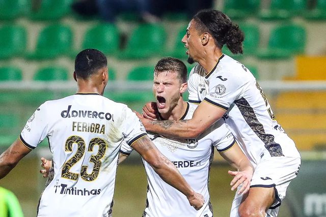 Cabeçada de Ganchas garante ponto ao Paços de Ferreira em Tondela
