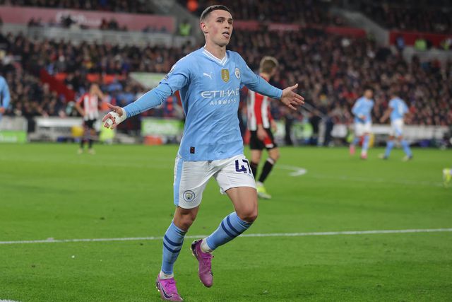 Phil Foden eleito jogador do ano pelos jornalistas ingleses