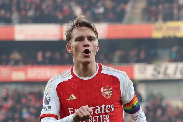 Odegaard reage a críticas pelos festejos contra o Liverpool