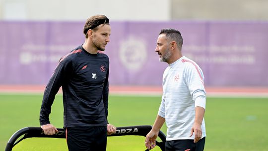 Vítor Pereira já em ação no Al Shabab