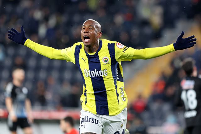 Anderson Talisca festeja golo. Fenerbahçe/X
