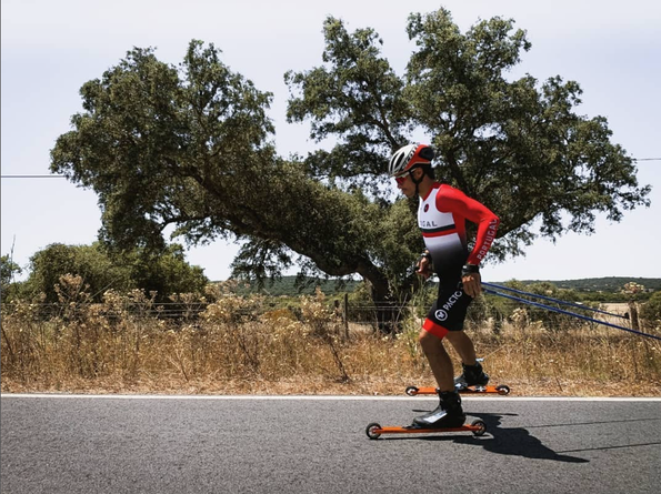 José Cabeça fez muitas vezes a estrada da Valeira entre Évora e Arroiolos em roller skis