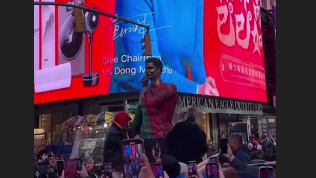 Cristiano Ronaldo com direito a estátua na Times Square