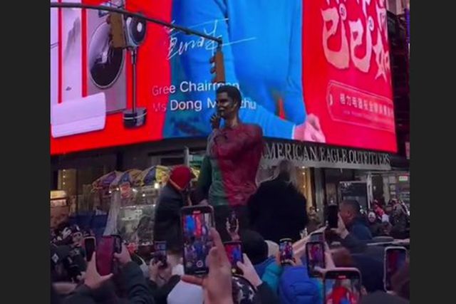 Cristiano Ronaldo com direito a estátua na Times Square