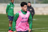 Dani Morer realizando um treino pelo Moreirense