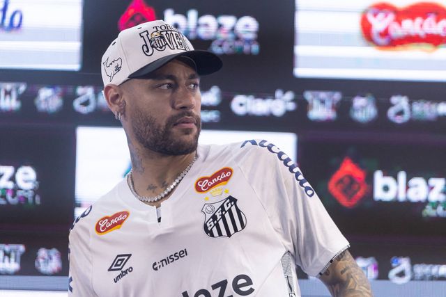 Neymar na apresentação no Santos