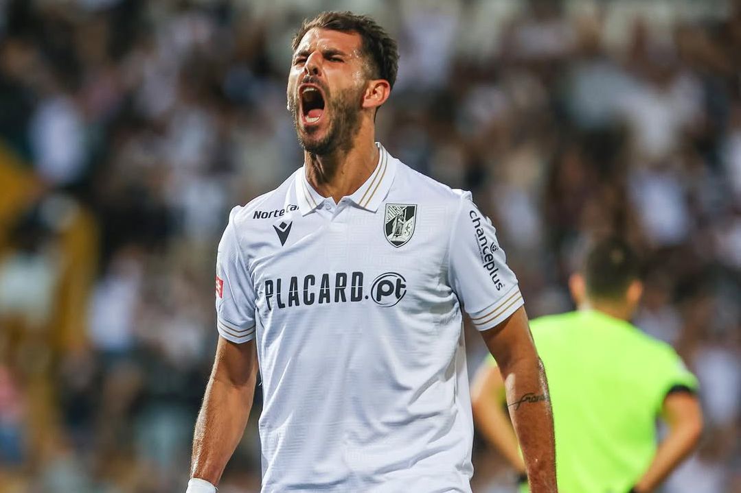 Nélson Oliveira, juntamente com Samu, Abascal e Charles, são os rostos da expriência do Vitória