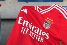 Gonçalo Moreira assinou camisola ao filho de Rui Marques, no dia em que assinou contrato profissional