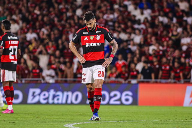 Paquetá não convenceu nos primeiros jogos com a camisola do 'Mengão'