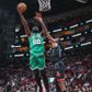 Neemias Queta em ação contra os Houston Rockets - Foto X/Boston Celtics