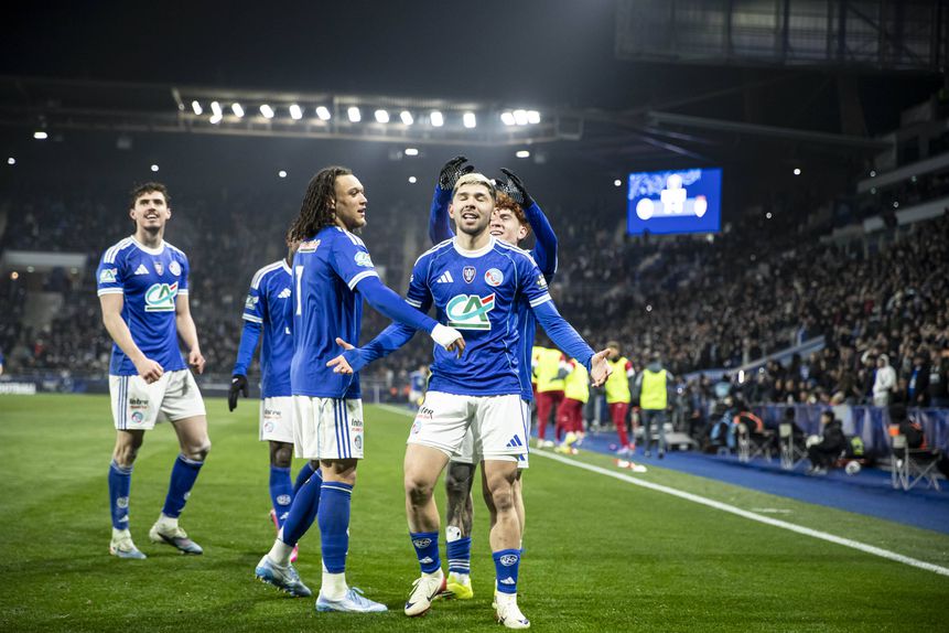Festejos do Estrasburgo frente ao Mónaco