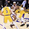 NBA: Lakers vencem à boleia de Anthony Davis e D'Angelo Russell
