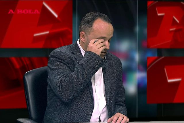 «Esta temporada tem sido um monte de equívocos de Roger Schmidt»