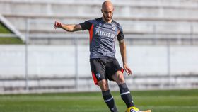 V. Guimarães procura reforço para a defesa