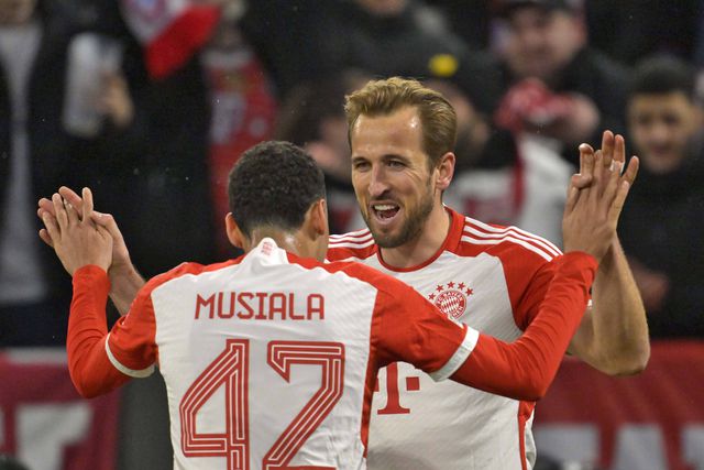 Bayern 'à antiga' avança para os quartos de final da Champions