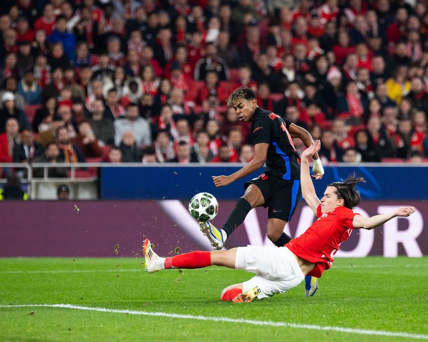 Carreras travou Lamine Yamal, mas vai falhar jogo da segunda mão com o Barcelona